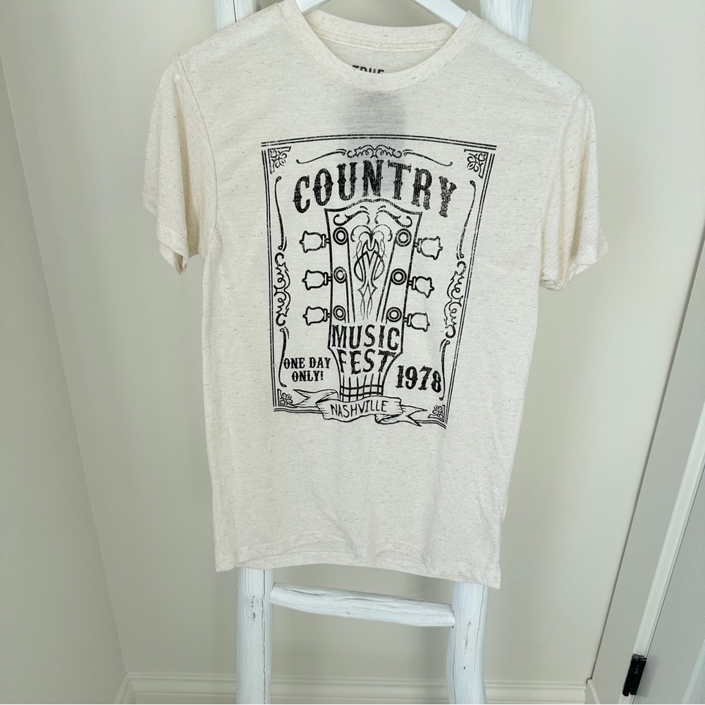 True Craft Lived-In Tee in Cream Nashville Country Music Fest T Shirt Size Small